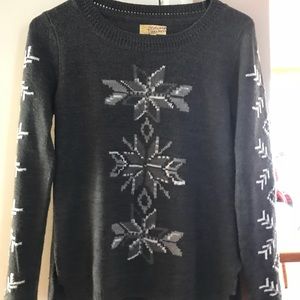Vera Wang Princess Snow Flake Sweater
